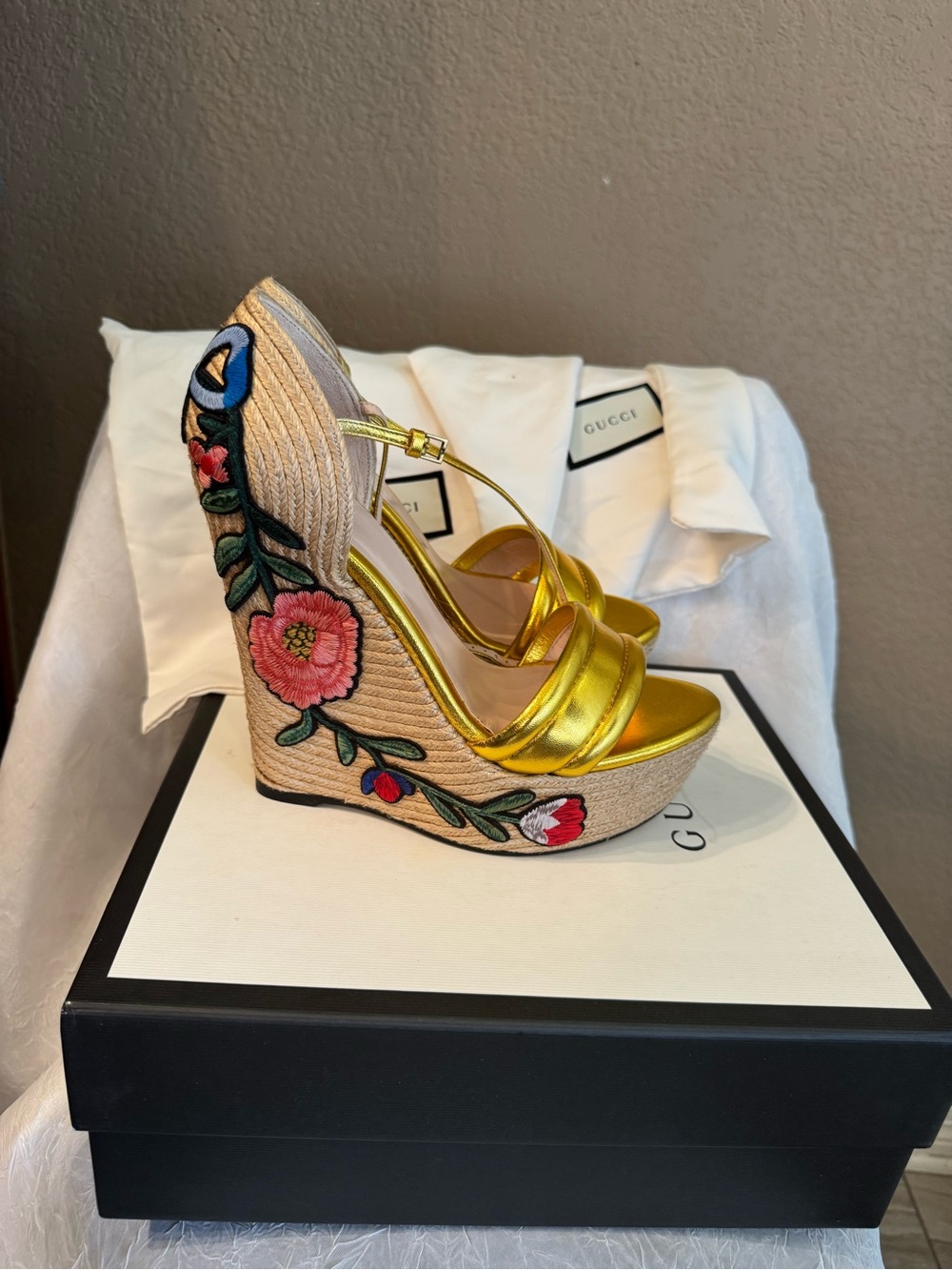 Authentic Gucci wedge new